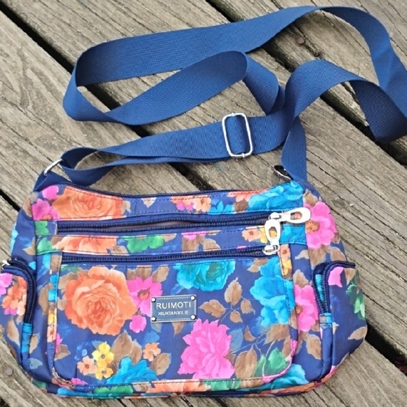 ruimoti Handbags - RUIMOTI Floral Crossbody Bag in Navy with Pink & Blue Flowers